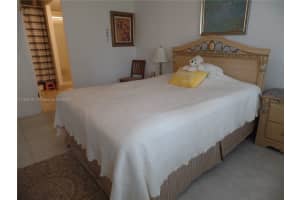 126 Golden Isles Dr #42a, Hallandale Beach, FL 33009, Sold 05/02/24
