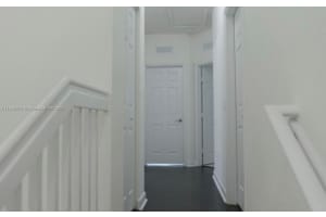 230 NW 109th Ave Apt 207, Miami, FL 33172, Sold 04/03/24