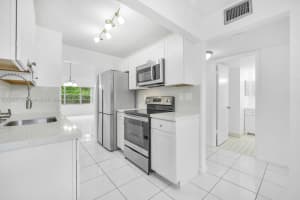 8405 NW 61st St APT D208, Tamarac, FL 33321, Sold 08/01/24