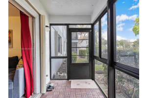 2769 S Oakland Forest Dr APT 101, Oakland Park, FL 33309, Sold 06/04/24