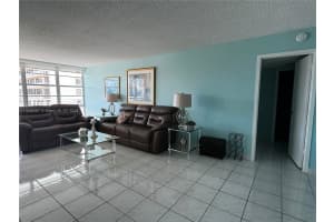 301 174th St APT 811, Sunny Isles Beach, FL 33160, Sold 06/19/24