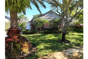 721 Laurel Ln E, Pembroke Pines, FL 33027, Sold 07/29/24