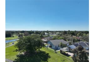 721 Laurel Ln E, Pembroke Pines, FL 33027, Sold 07/29/24