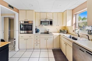 3209 S Ocean Dr #3o, Hallandale Beach, FL 33009, Sold 05/20/24