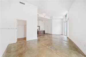 1900 N Bayshore Dr APT 909, Miami, FL 33132, Sold 05/31/24