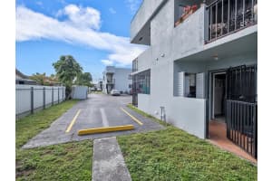1270 W 41st St APT 105, Hialeah, FL 33012, Sold 08/07/24
