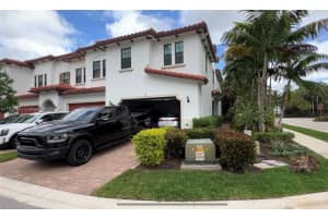 1423 SW 115th Ave, Miramar, FL 33025, Sold 04/15/24