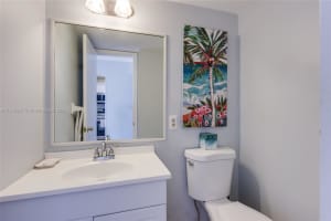 2541 Aragon Blvd APT 205, Sunrise, FL 33322, Sold 04/03/24
