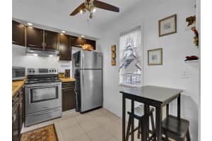 2861 Somerset Dr APT 315, Lauderdale Lakes, FL 33311, Sold 04/03/24