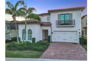 1118 SW 113th Way, Pembroke Pines, FL 33025, Sold 04/29/24