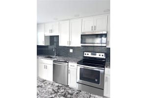 2731 Taft St APT 103, Hollywood, FL 33020, Sold 05/22/24