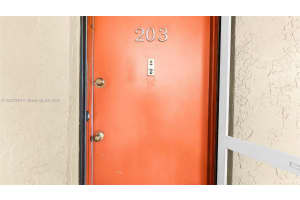 6112 Forest Hill Blvd APT 203, West Palm Beach, FL 33415, Sold 04/24/24