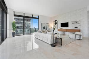 88 SW 7th St Apt 4001, Miami, FL 33130, Sold 05/30/24