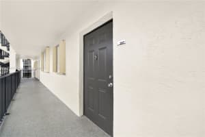 14175 SW 87th St # C-207, Miami, FL 33183, Sold 04/02/24