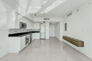 92 SW 3rd St APT 4007, Miami, FL 33130, Sold 04/22/24