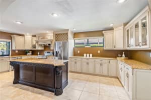7400 Sabal Dr, Miami Lakes, FL 33014, Sold 03/04/25