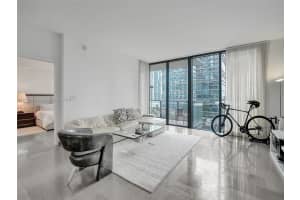 88 SW 7th St Apt 907, Miami, FL 33130, Sold 04/15/24