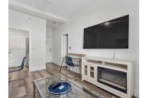 3030 Collins Ave #1f, Miami Beach, FL 33140, Sold 05/01/24