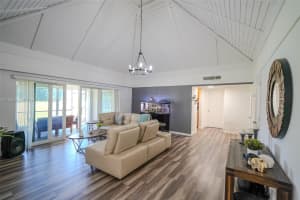 5704 White Hickory Cir, Tamarac, FL 33319, Sold 06/20/24
