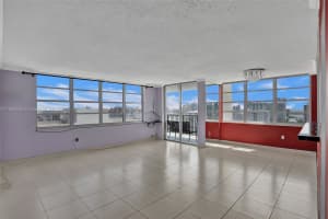 2750 NE 183rd St APT 2509, Aventura, FL 33160, Sold 10/10/24