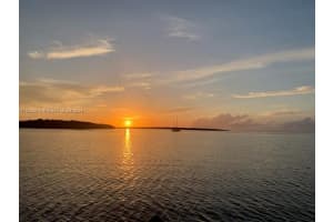 416 S Coconut Palm Blvd, Tavernier, FL 33070, Sold 06/05/24