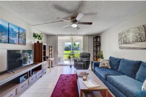 206 SE 10th St APT 105, Dania Beach, FL 33004, Sold 08/30/24