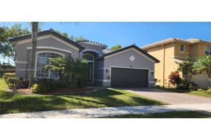 19100 Seneca Ave, Weston, FL 33332, Sold 04/12/24