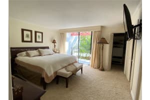 425 Grapetree Dr APT 211, Key Biscayne, FL 33149, Sold 05/24/24