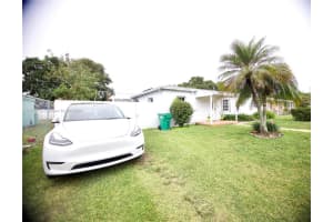 10060 SW 171st St, Miami, FL 33157, Sold 11/06/24