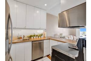 1800 NW 24th Ave APT 705, Miami, FL 33125, Sold 05/09/24