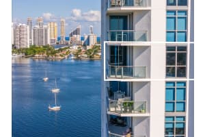 17301 Biscayne Blvd APT 1902, Aventura, FL 33160, Sold 05/10/24