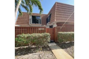 2921 Waterford Dr N #1, Deerfield Beach, FL 33442, Sold 04/15/24