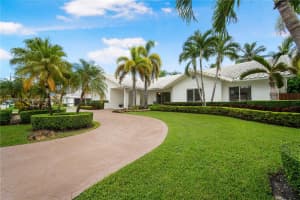 7438 SW 168th Terrace, Palmetto Bay, FL 33157, Sold 04/12/24