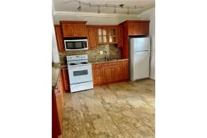 1600 NE 114th St APT 307, Miami, FL 33181, Sold 05/17/24