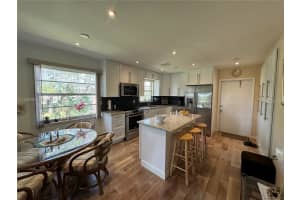 11 Vis Gdns Trl APT 201, Vero Beach, FL 32962, Sold 08/09/24