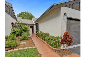 6352 Pinehurst Cir D32, Tamarac, FL 33321, Sold 05/10/24