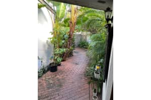 9852 NW 52nd Ln, Doral, FL 33178, Sold 06/28/24