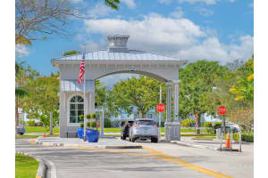 200 Durham E d 200, Deerfield Beach, FL 33442, Sold 03/31/25
