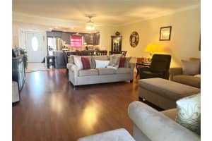 211 S Hollybrook Dr APT 207, Pembroke Pines, FL 33025, Sold 04/29/24