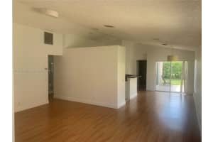 4327 Magnolia Ridge Dr, Weston, FL 33331, Sold 05/08/24