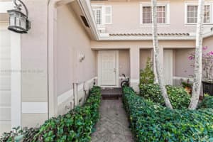5931 Abbey Rd, Tamarac, FL 33321, Sold 04/10/24