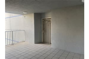 8201 NW 8th St # 1-205, Miami, FL 33126, Sold 11/09/24