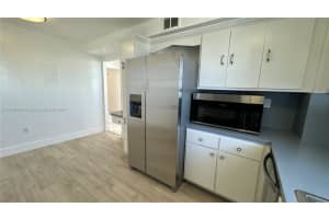 2780 NE 183rd St APT 2102, Aventura, FL 33160, Sold 05/13/24