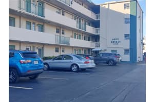 1333 E Hallandale Beach Blvd APT 305, Hallandale Beach, FL 33009, Sold 12/19/24