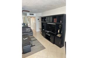 2871 Somerset Dr APT 112, Lauderdale Lakes, FL 33311, Sold 04/16/24