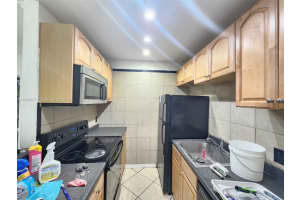 7 Crossings Cir, Boynton Beach, FL 33435, Sold 04/08/24