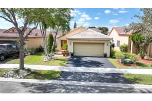 1545 Mira Vista Cir, Weston, FL 33327, Sold 04/01/24