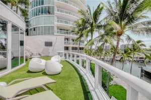 1000 South Pointe Dr, Miami Beach, FL 33139, Sold 06/03/24