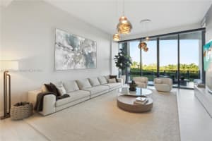 2811 S Bayshore Dr #4b, Miami, FL 33133, Sold 04/17/24