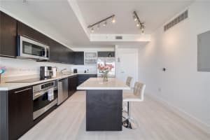 90 SW 3rd St APT 3607, Miami, FL 33130, Sold 06/10/24